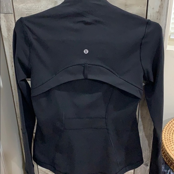 Lululemon zip up - Picture 3 of 5